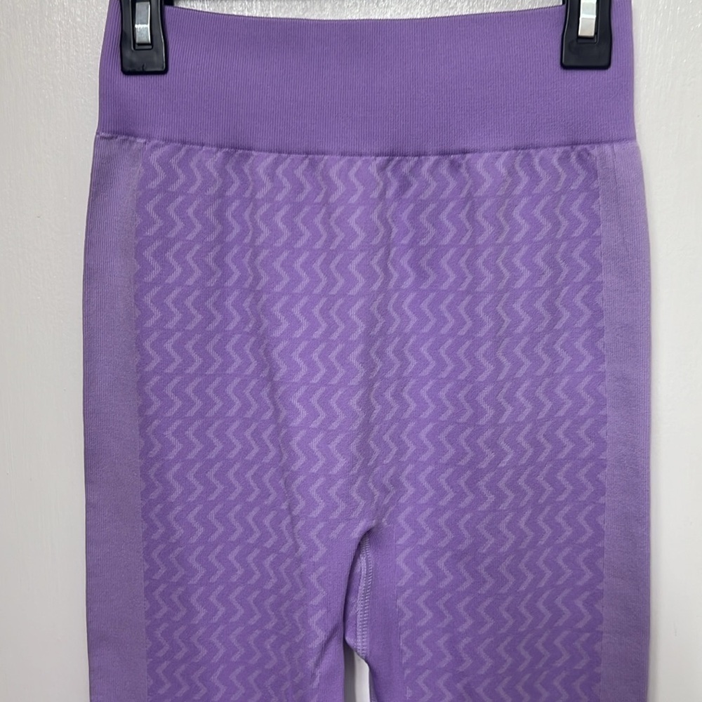 ASOS 4505 women's sportswear fit yoga leggings in lilac, Size Small, EUC - Picture 3 of 14